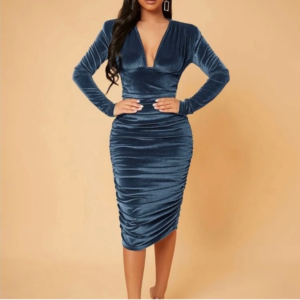 Elegant Blue Velvet Dress